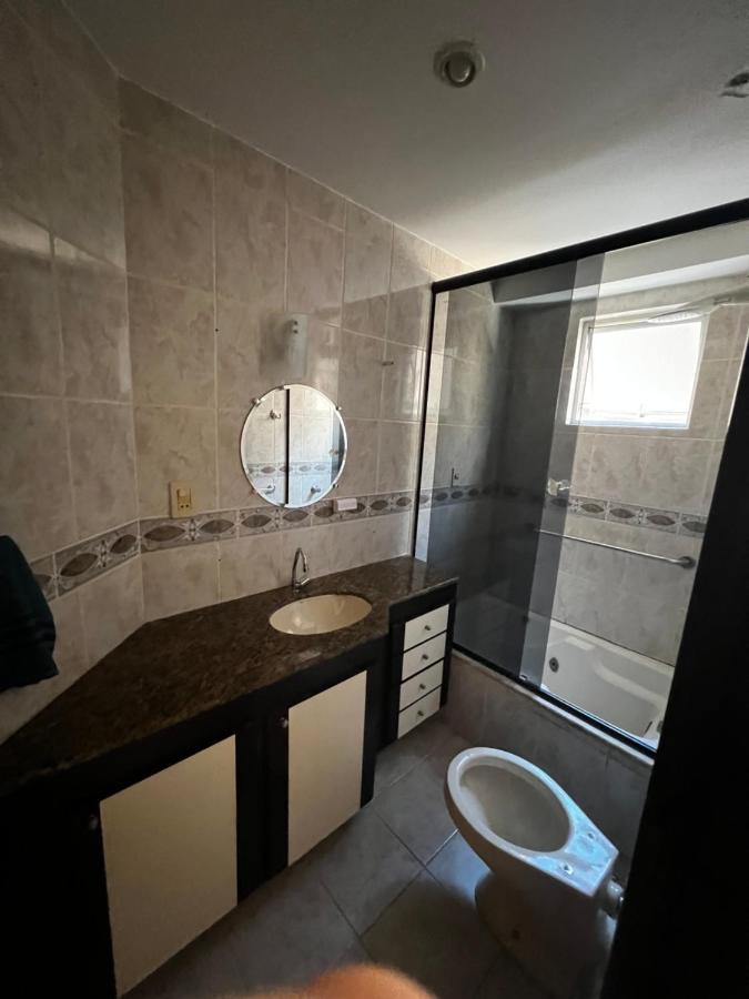 Апартаменты Apartamento Para Temporada Гуарапари Экстерьер фото